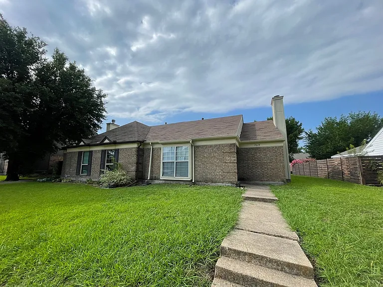 7614 Cousteau Dr — Photo 1