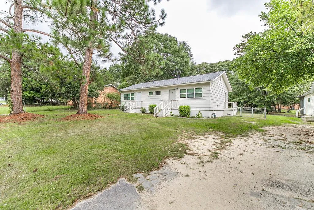 112 Garland Terrace B - 1 — Photo 1