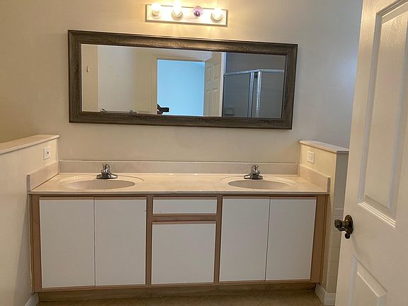 5th image of 8729 Clara Elizabeth Ln