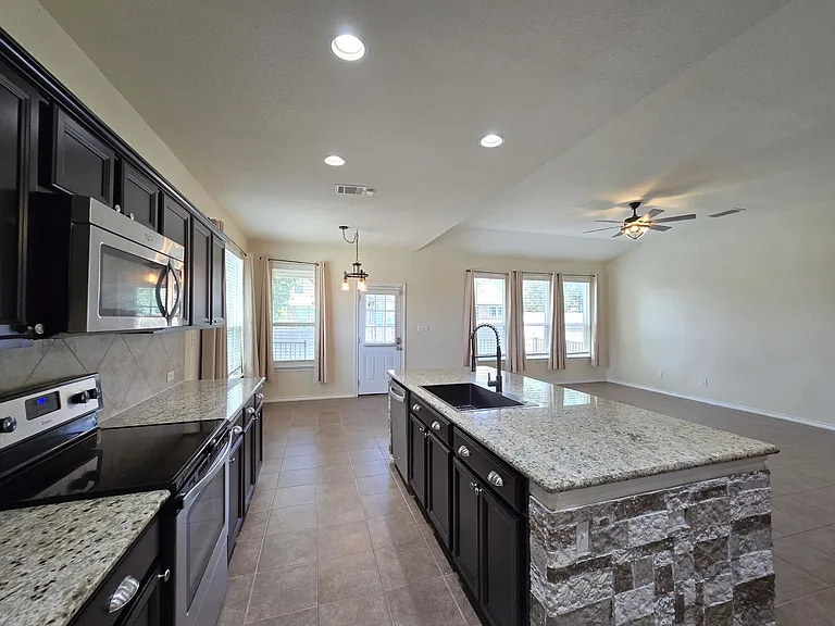 3614 Rusack Dr — Photo 12