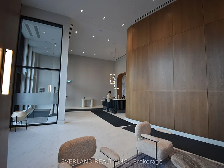 1185 Dupont St #1105 — Photo 4