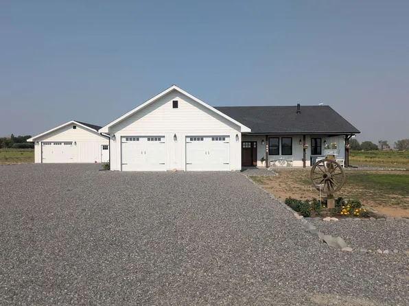 840 Lavender Ln, Powell, WY 82435