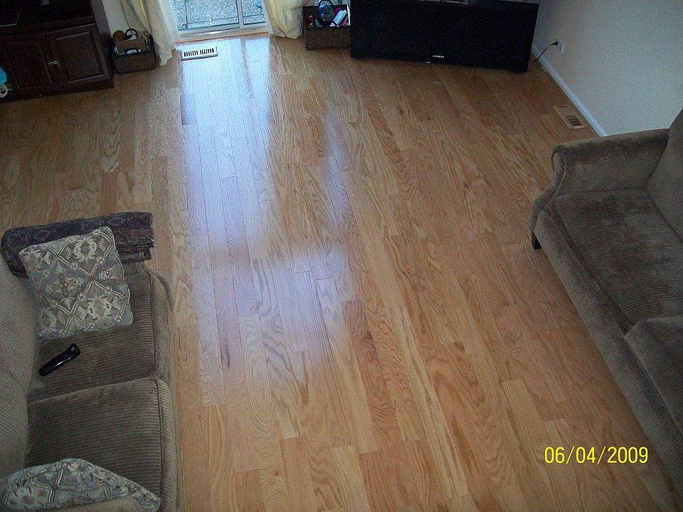 hardwood flr on ground level