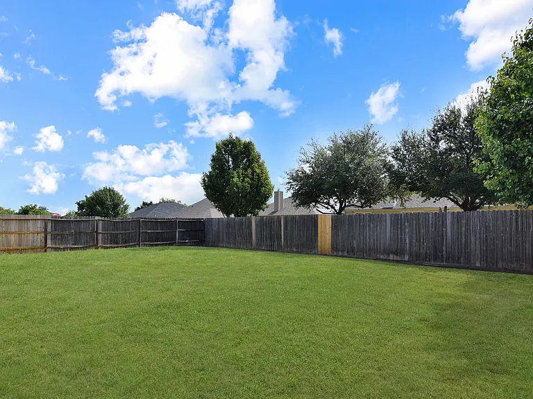 5619 Fair Hill Dr — Photo 20