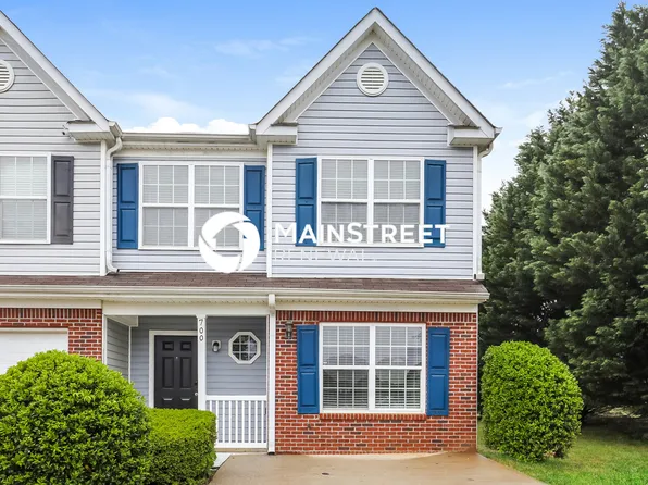 700 Parkway Rd, Union City, GA 30291