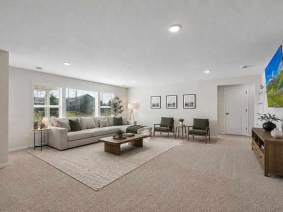 3rd image of 3973 Kokanee Ln N