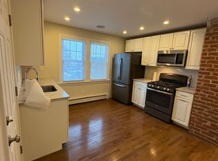 187 Longview Ave #2, Fairfield, CT 06824