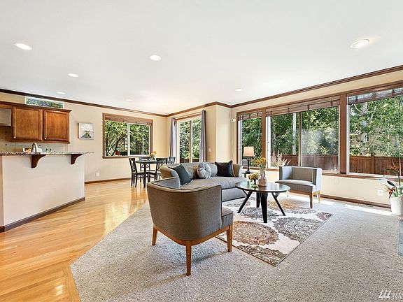 4th image of 8135 NE 150th St