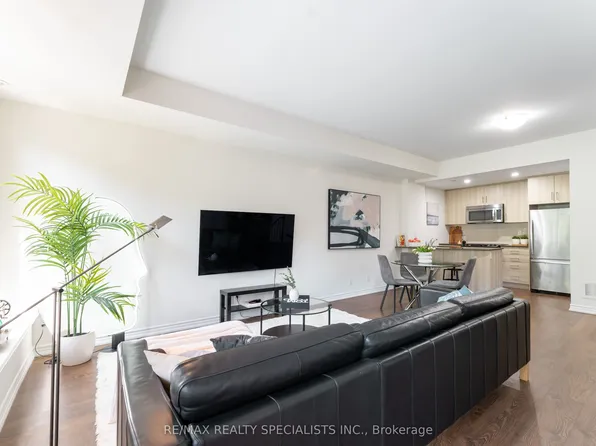 120 24th St #34, Toronto, ON M8V 0B9