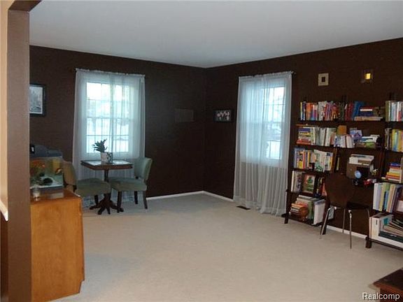 3rd image of 2388 Timmer Dr