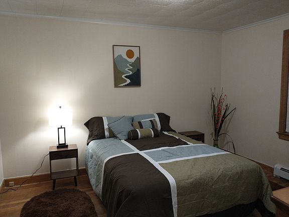 5th image of 19 Cook St #1
