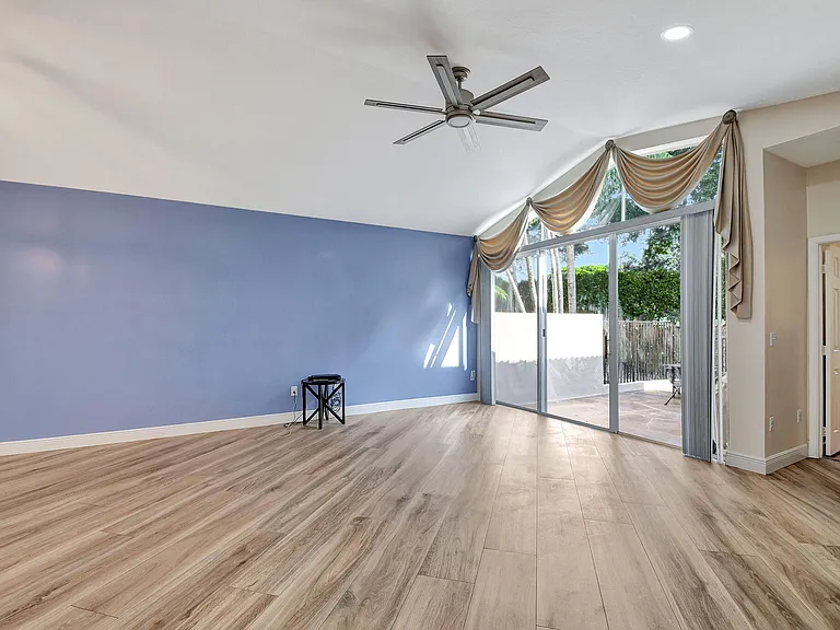 6172 Oak Bluff Way — Photo 6