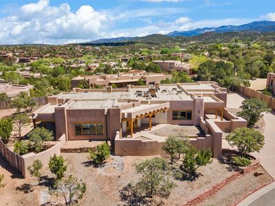 837 Vista Catedral, Santa Fe, NM, 87501