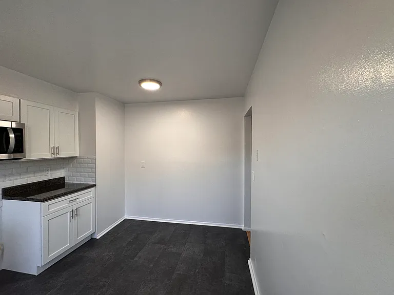 251 N Middletown Rd #2 — Photo 8