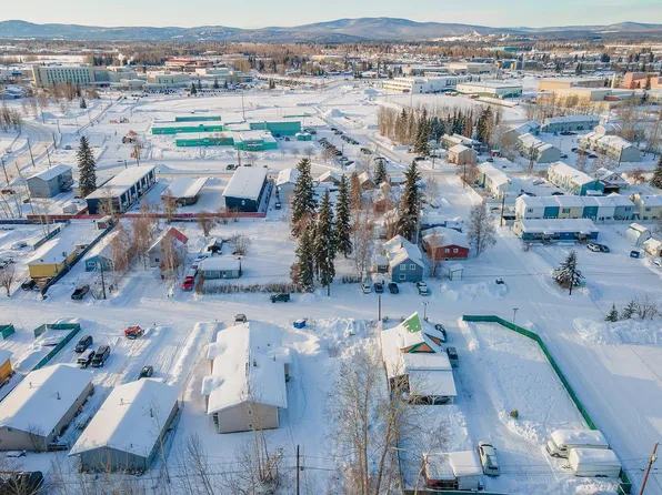 1613 Laurene St, Fairbanks, AK 99701