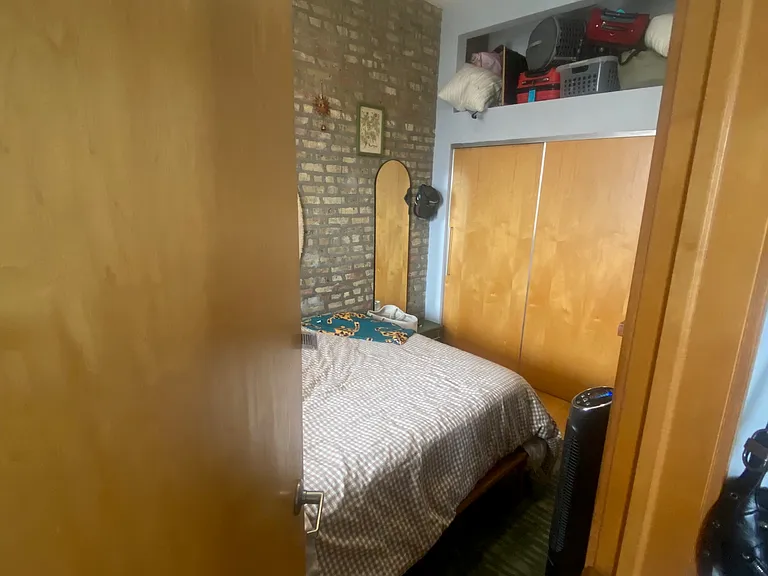 1151 W Erie St #3R — Photo 15