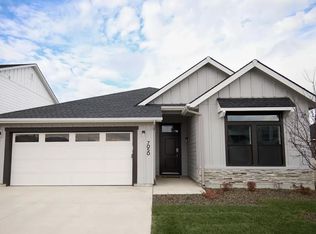 7050 W Grand Rapids Dr, Meridian, ID 83646