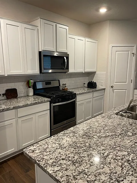 4 bed, 1703 sqft, $1,995 — Photo 4