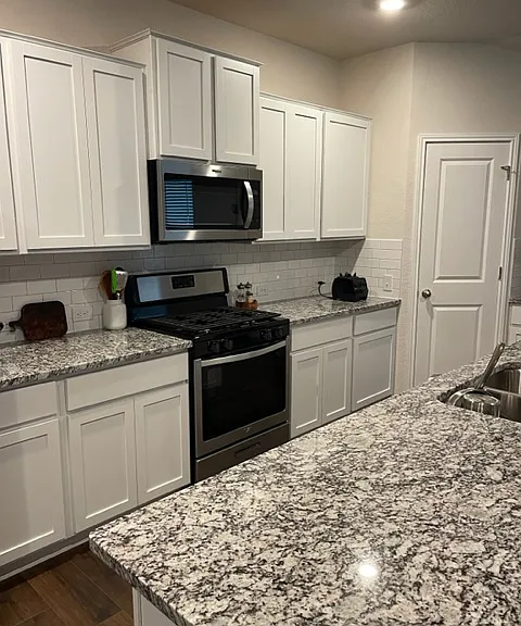 13714 Boothe Grv — Photo 4