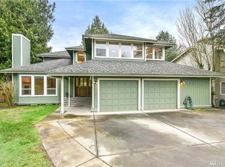 4208 NE 169th Ct, Lake Forest Park, WA 98155