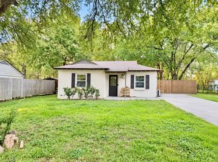 404 Sands Ct, White Settlement, TX 76108