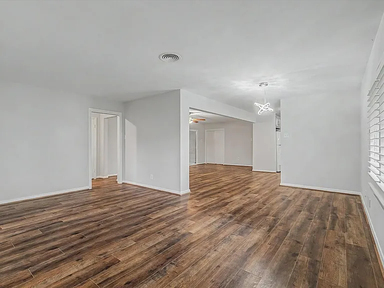 2123 Ridgecrest Dr — Photo 12