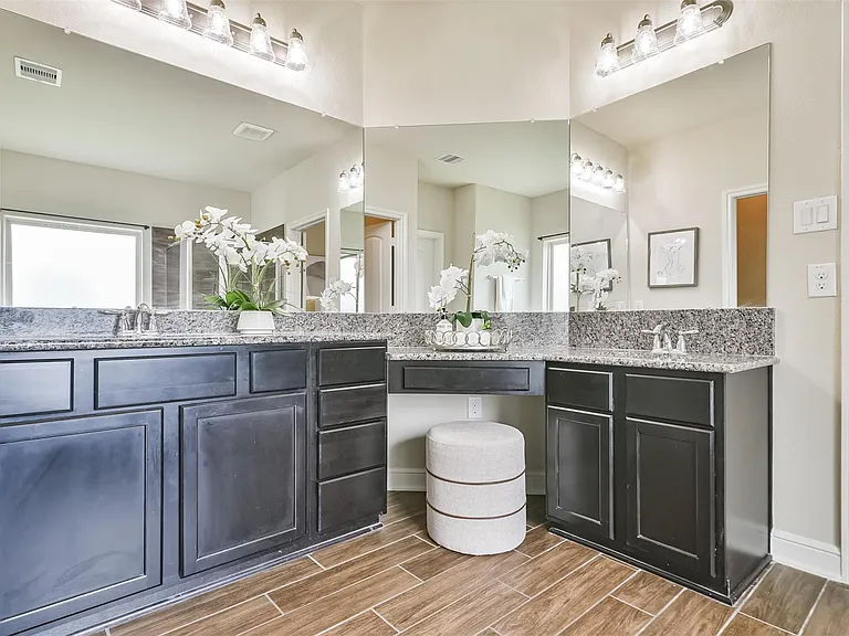 12617 White Cove Dr — Photo 35