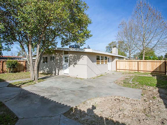 2nd image of 844 Inglewood Dr