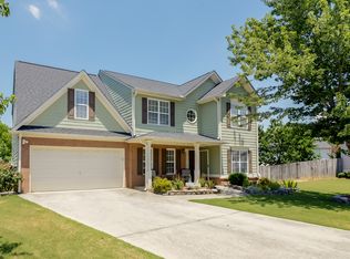 3232 Shady Valley Ct, Loganville, GA 30052