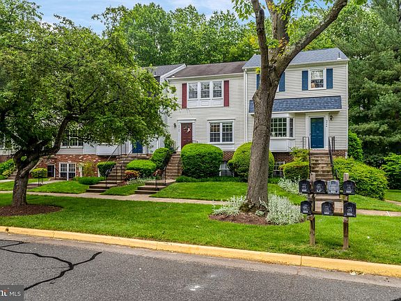 4th image of 6046 Old Landing Way #31