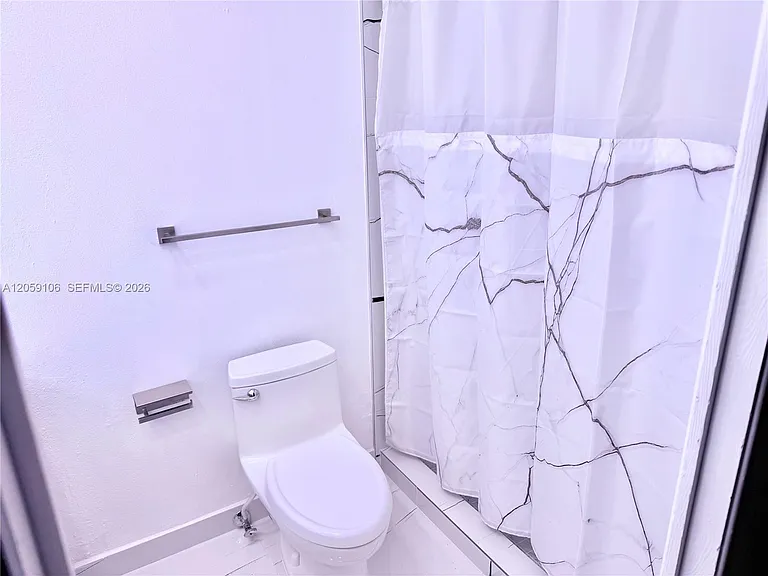 7011 Crown Gate Ct #0 — Photo 17