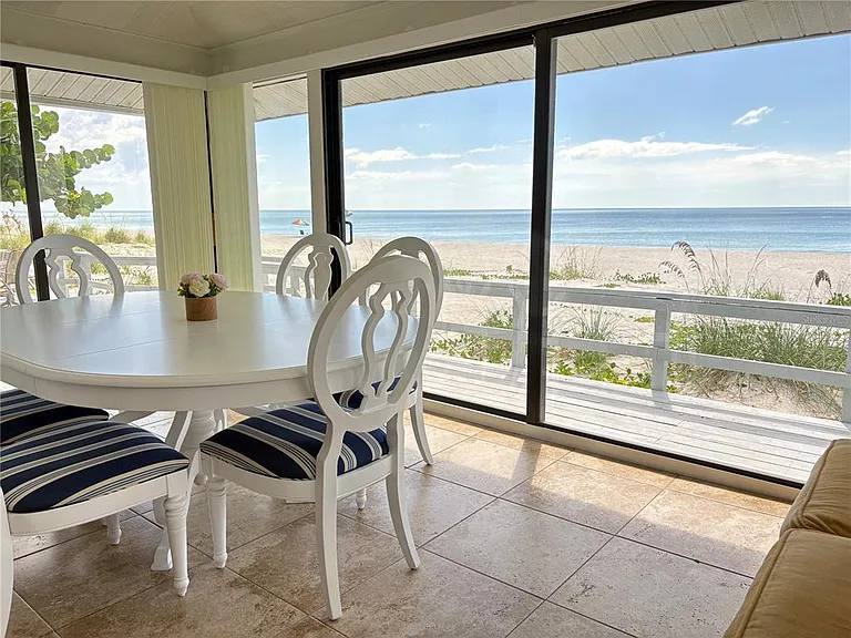 2823 Gulf Of Mexico Dr — Photo 10