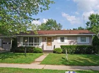 746 N Locust St, Reedsburg, WI 53959