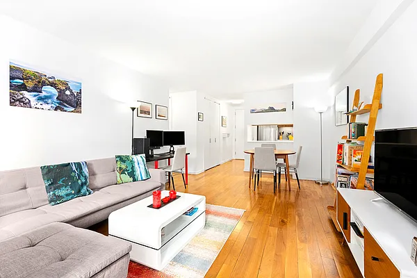 Sold by Compass | media 2