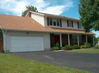 45 Great Oak Rd, Hamilton, NJ 08690