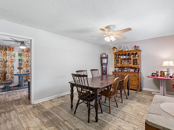 5th image of 3232 Virginia Dr