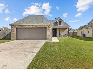 103 Blue Heron Dr, Lafayette, LA 70508