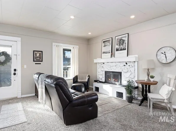 316 E Avenue B, Jerome, ID 83338