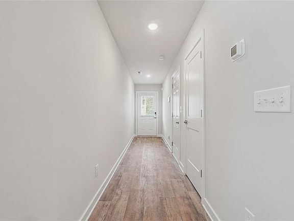 4th image of 3317 Stonewall Ln