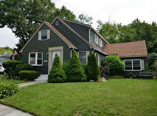 61 Beverly Ann Dr, North Providence, RI 02911