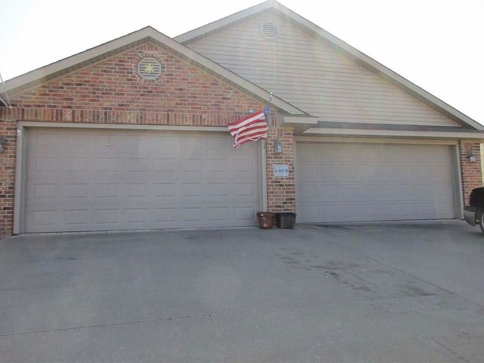 1st image of 2107 Plum Creek Ln #A-b