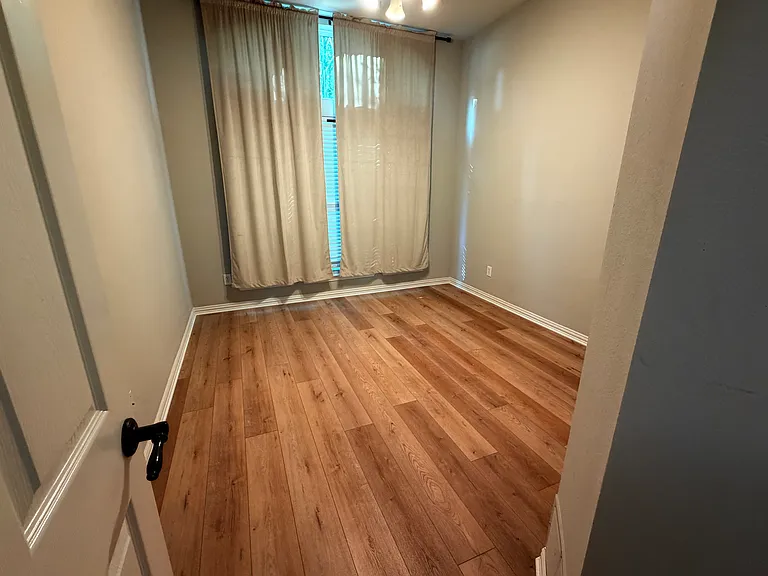 Bedroom #1