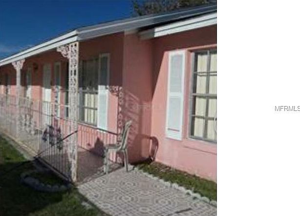 2nd image of 1300 Windway Cir