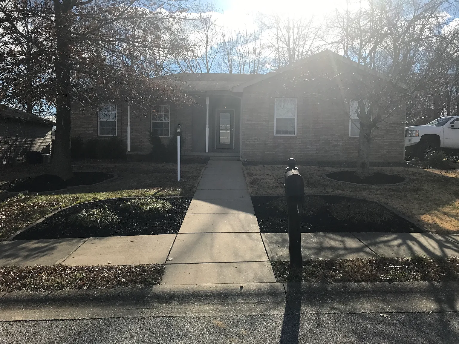 3233 Crater Dr photo 1