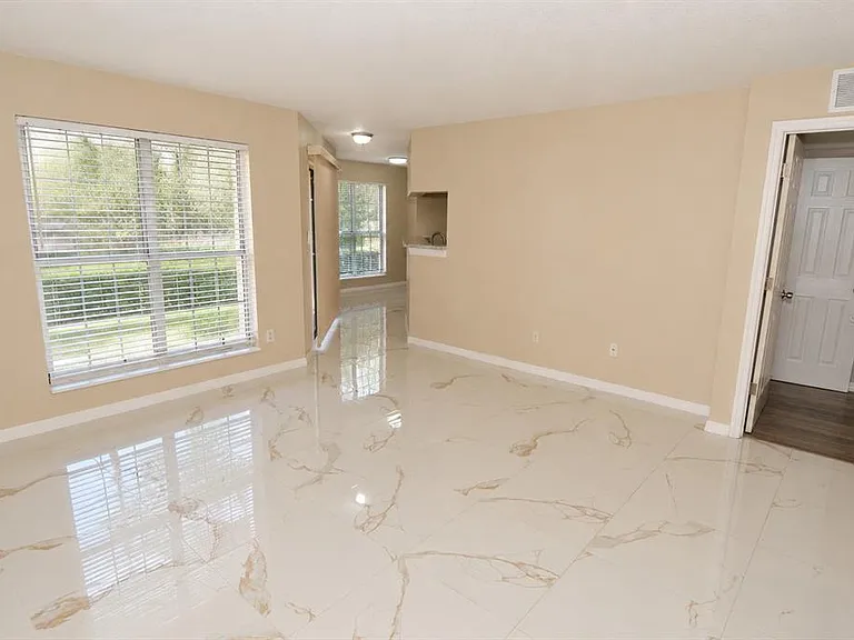 8764 Mallard Reserve Dr #101 — Photo 3