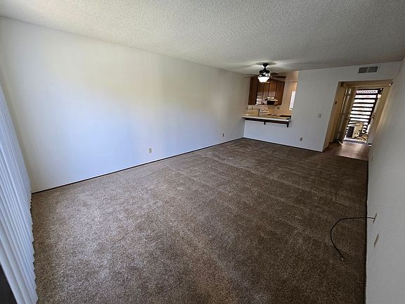 4th image of 4744 70th St Unit 2