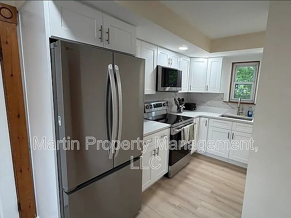 3rd image of 46-48 South St