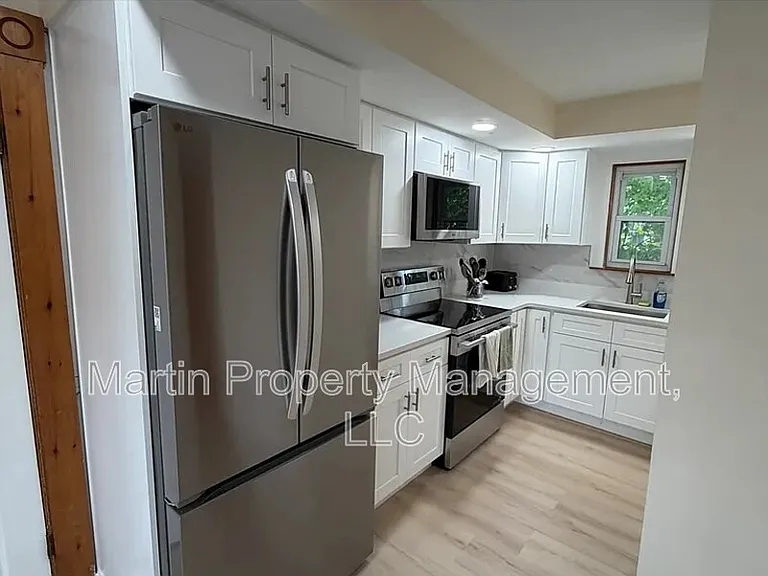 46-48 South St — Photo 3