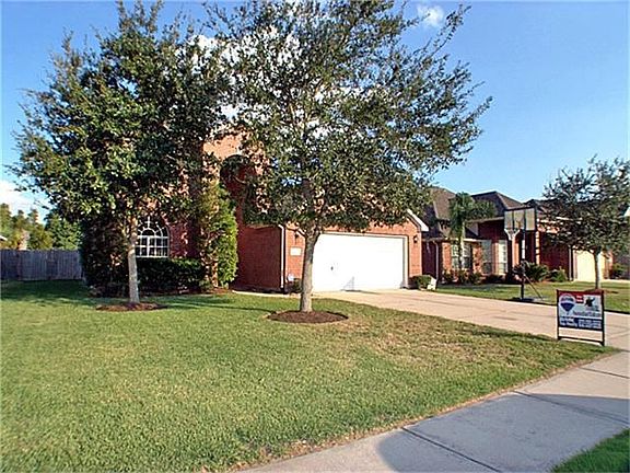 4th image of 3313 Lakeway Ln