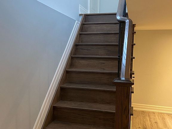 2nd image of 108 Manitoba St